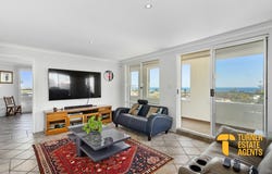 8 Beard Street, Beaconsfield, WA 6162