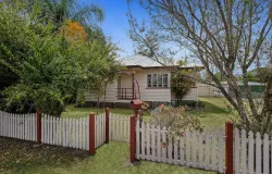 44 Bourke Street, Brassall, Qld 4305