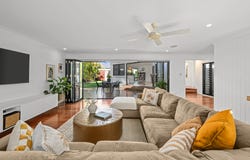 7 Splice Street, Mermaid Waters, Qld 4218