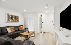 6 Karingal Place, Blue Haven, NSW 2262