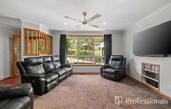 64 York Road, Mount Evelyn, Vic 3796