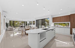 16/4-8 White Street, Victoria Point, Qld 4165
