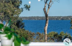 30 Lake Point Way, Murrays Beach, NSW 2281