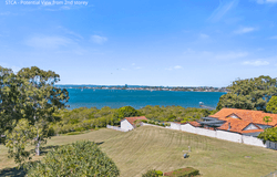 5 Outlook Parade, Ormiston, Qld 4160