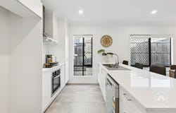 12 Sawmill Drive, Greenbank, Qld 4124