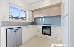 2/1 Heath Court, Doveton, Vic 3177