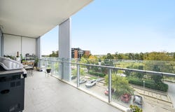 407/8 Aviators Way, Penrith, NSW 2750