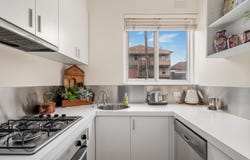 15/19a Ellesmere Road, Prahran, Vic 3181