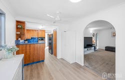 1 Curlew Drive, New Auckland, Qld 4680