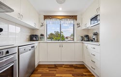 2 Sarah Cooper Drive, Young, NSW 2594