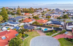 15 Urchin Mews, Waikiki, WA 6169