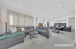 15 Lonsdale Parade, Donnybrook, Vic 3064