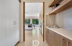 8 Dumbarton Way, Gisborne, Vic 3437