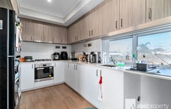 5/221 Walter Road, Morley, WA 6062
