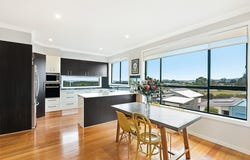 17 Brooks Terrace, Kanahooka, NSW 2530