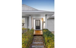 24 Snedden Street, Armstrong Creek, Vic 3217
