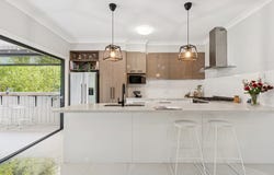 10 Amott Street, Stafford Heights, Qld 4053