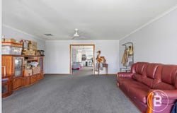 15 Warrina Drive, Delacombe, Vic 3356