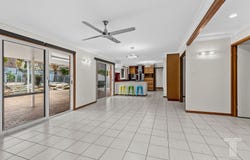 3 Waverney Court, Carindale, Qld 4152