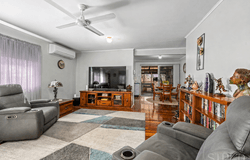 118 Cemetery Road, Raceview, Qld 4305