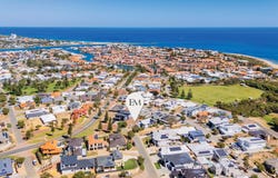 20 Seaview Place, Wannanup, WA 6210