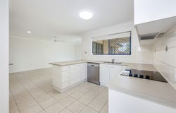 74 Searle Street, Thabeban, Qld 4670