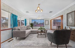 19 Belconnen Way, Weetangera, ACT 2614