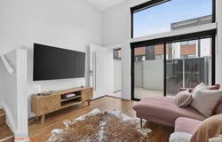130/1 Rowland Rees Crescent, Greenway, ACT 2900