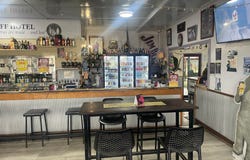 BLUFF HOTEL, 34 MAIN STREET, Bluff, Qld 4702