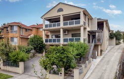 1/8 Shankland Boulevard, Meadow Heights, Vic 3048