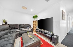 6 Guy Street, Emerald, Qld 4720