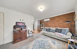 1 & 2/54 Undurra Drive, Glenfield Park, NSW 2650