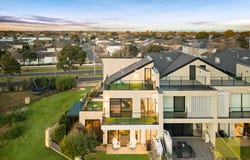 198 Sanctuary Lakes North Boulevard, Sanctuary Lakes, Vic 3030