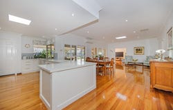 12 Chatsworth Gate, Canning Vale, WA 6155