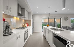 26 Hutmil Drive, South Morang, Vic 3752