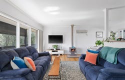 31 Pine Avenue, Cowes, Vic 3922