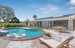 18 Myrtle Court, Palm Beach, Qld 4221