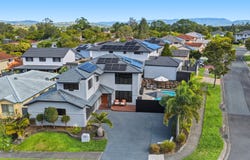 35 Clear River Boulevard, Ashmore, Qld 4214