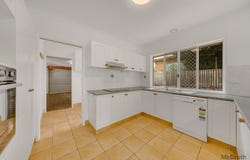 4 Cania Way, Clinton, Qld 4680
