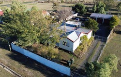 12 Earl Street, Jondaryan, Qld 4403