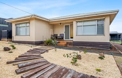 102 Regent Street, Port Fairy, Vic 3284