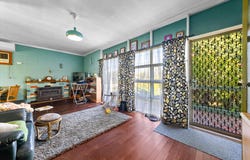 287 Robinson Avenue, Cloverdale, WA 6105