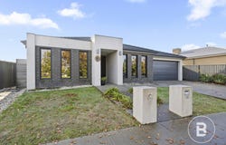 16 Warburton Drive, Lucas, Vic 3350