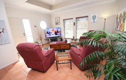 38 Bowerbird Avenue, Eli Waters, Qld 4655