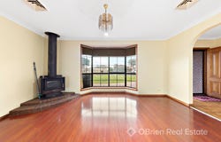 76 Fairfax Circuit, Albanvale, Vic 3021