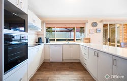 6 Hillrise Close, Narre Warren South, Vic 3805