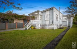18 Allamanda Street, Fairfield, Qld 4103