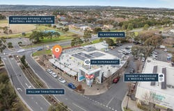 Off the Boat Fish & Chippery, 8/2-10G William Thwaites Boulevard, Cranbourne North, Vic 3977
