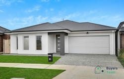 35 Growling Grass Drive, Clyde North, Vic 3978