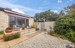 21 Cosgrove Street, Curtin, ACT 2605